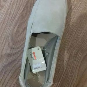 Meet your Posher, Bi